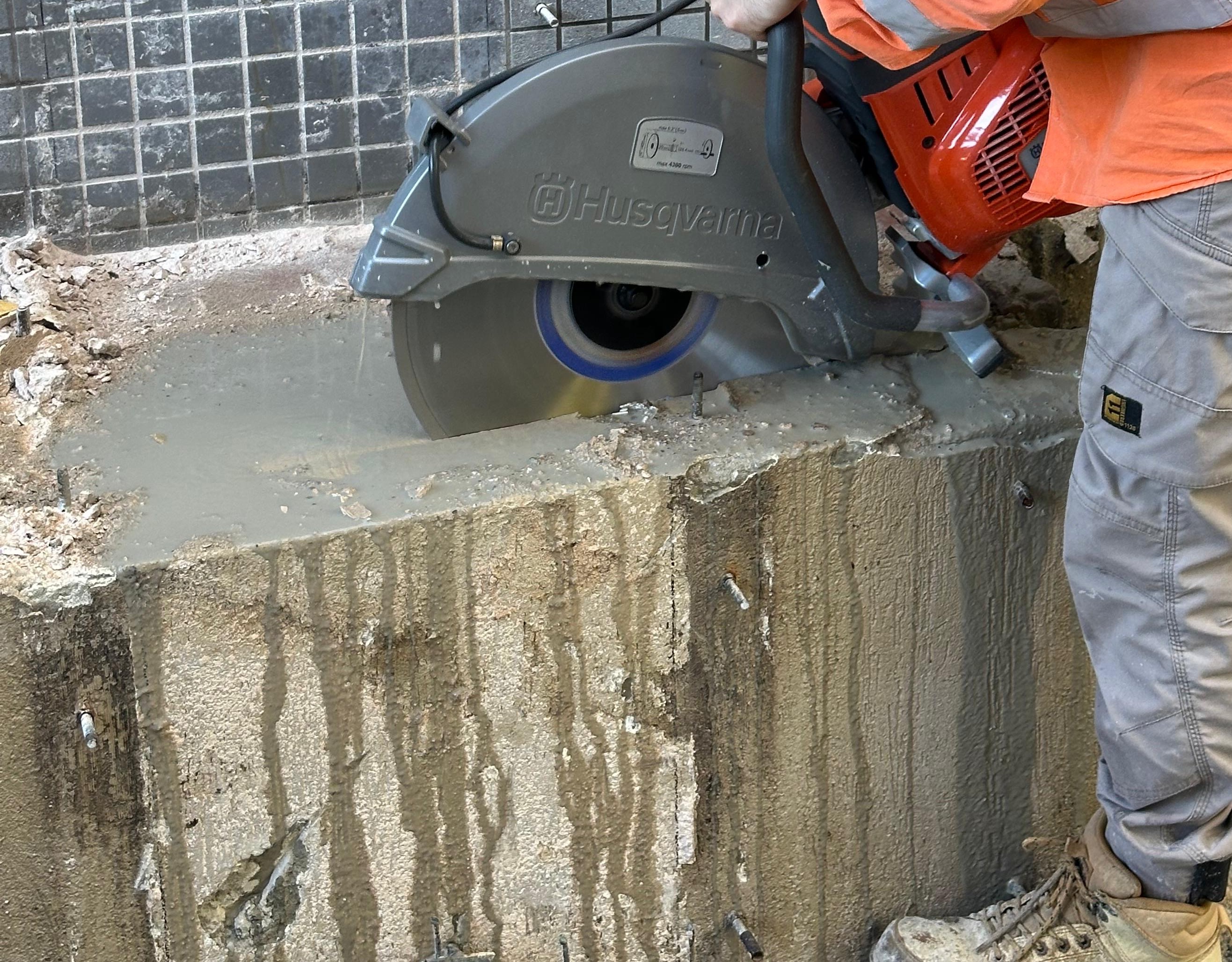 Hand Sawing